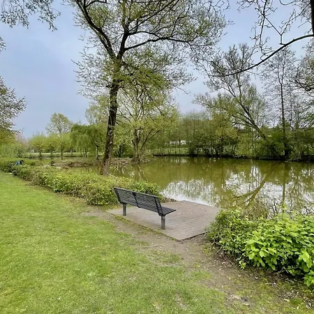 Fachwerk Maisonette Mit Stadtblick ヴァルトロップ